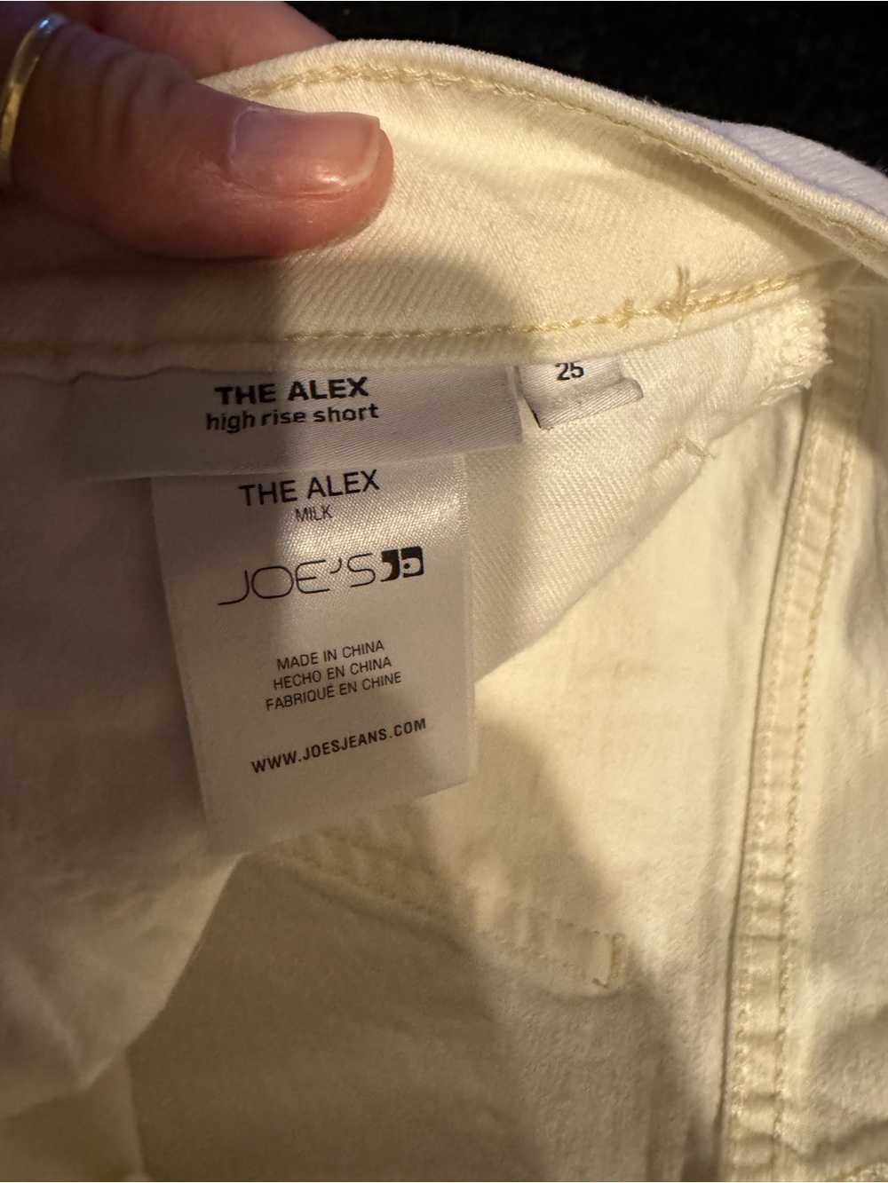 THE ALEX
HIGH RISE SHORT // VINTAGE STRETCH /
ROLLED HEM - Picture 10 of 12